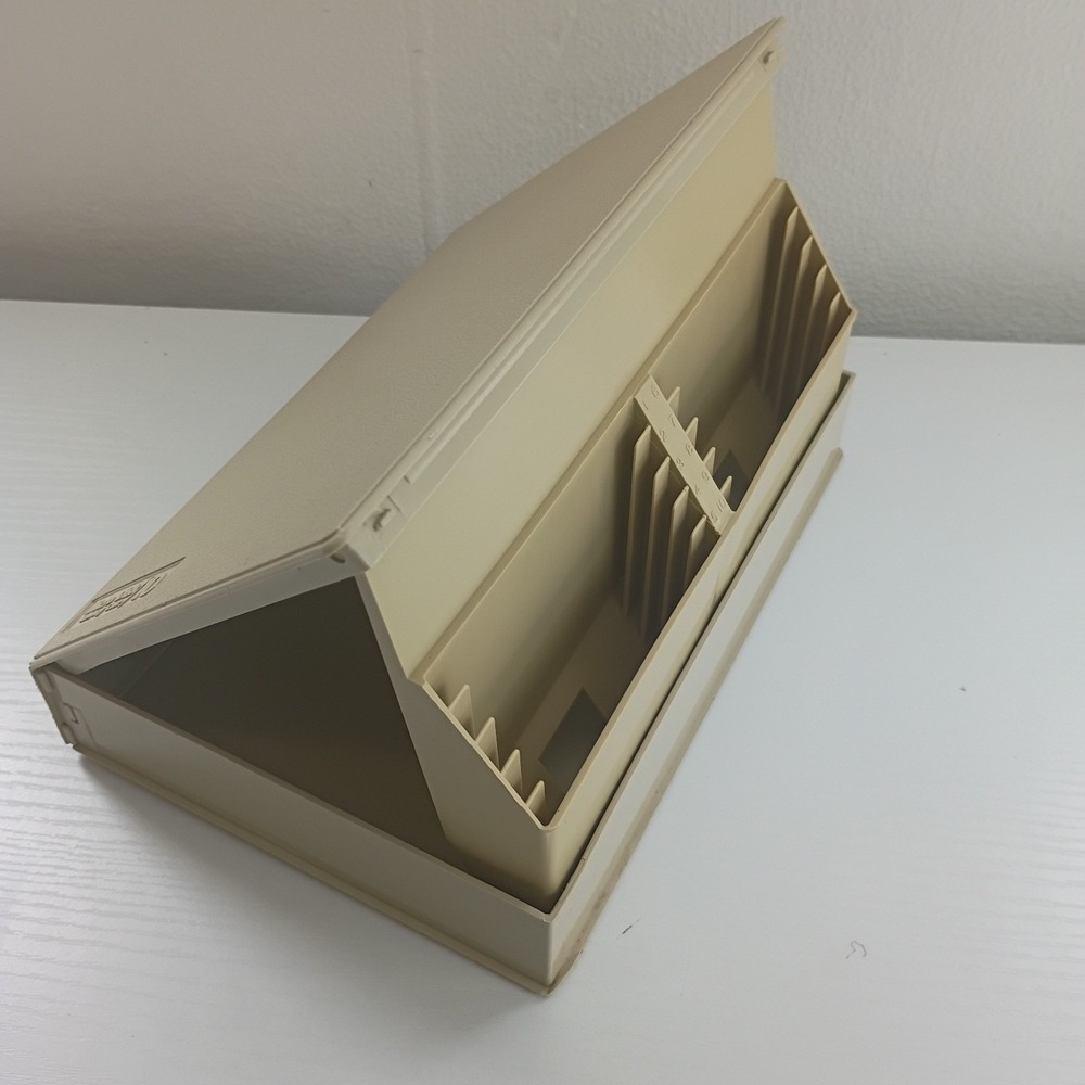 Vintage 3.5" Floppy Disk Storage Case Tan Micro Disk/10 Library Case GUC